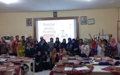 Pelatihan Mindful Parenting bagi Orangtua dan Guru SMP Negeri 33, Semarang